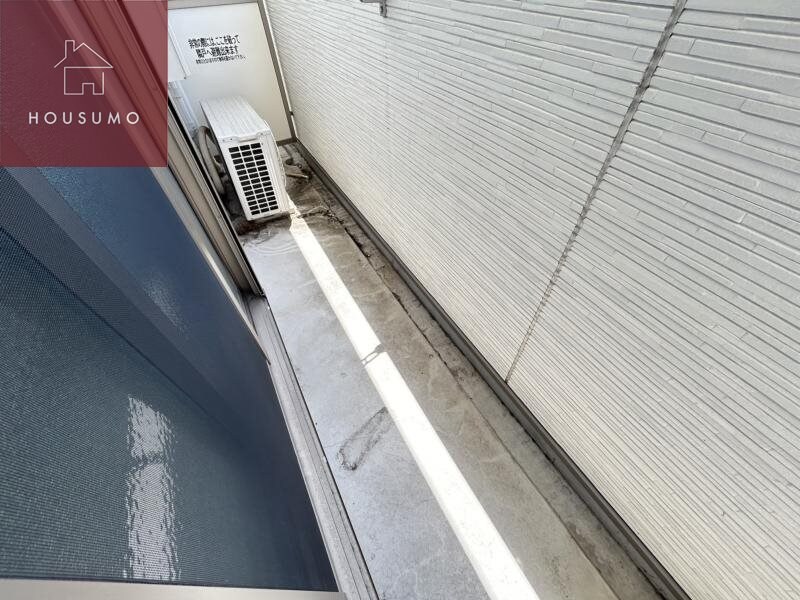 物件内観写真13　(バルコニーからの眺めを楽しみながら食事をしませんか)