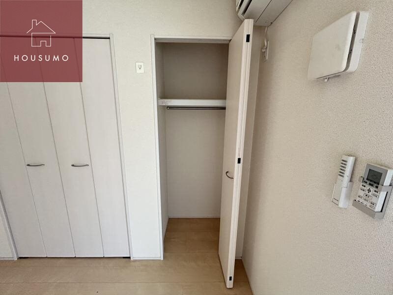 物件内観写真28　(大きなスペースがあり、収納には困りません)
