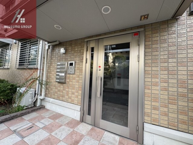 物件外観写真3　(建物の内部です)