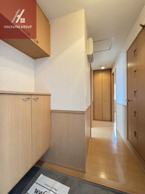 玄関(明るい玄関です)