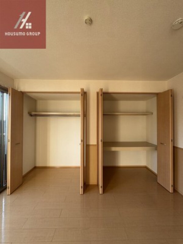 収納(たっぷりとした収納スペースです)