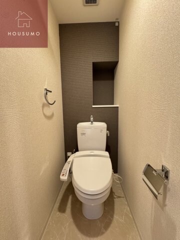 物件内観写真7　(コンパクトで使いやすいトイレです)
