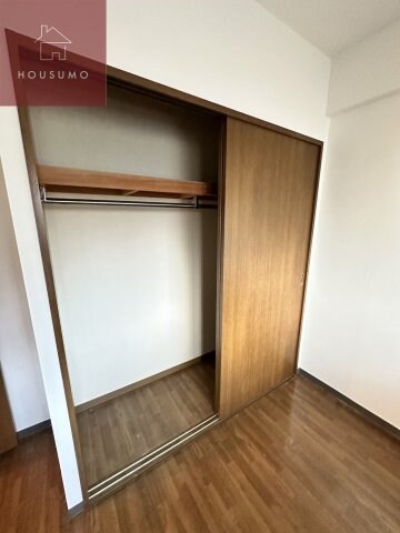 物件内観写真18　(ちょっとした収納スペースも充実しています)