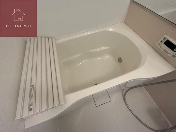 浴室(同施工会社・同型モデルの室内です。（参考写真・イメージ写真）)