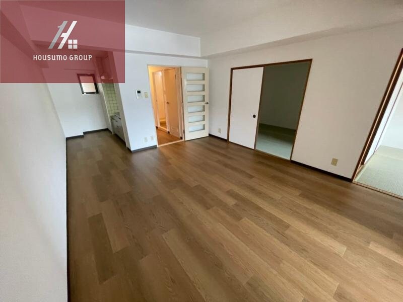 物件内観写真7　(おしゃれなリビングです)