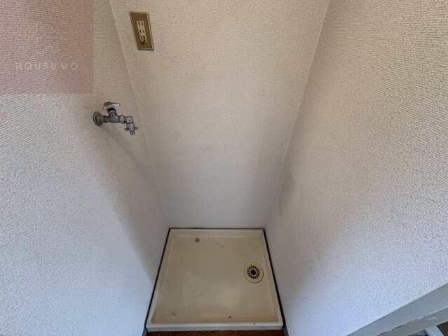 物件内観写真17　(大きなスペースがあり、収納には困りません)