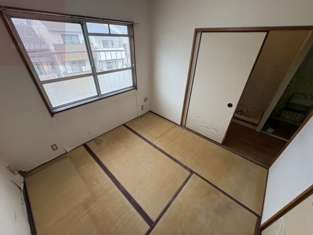 物件内観写真25　(収納スペース豊富です)