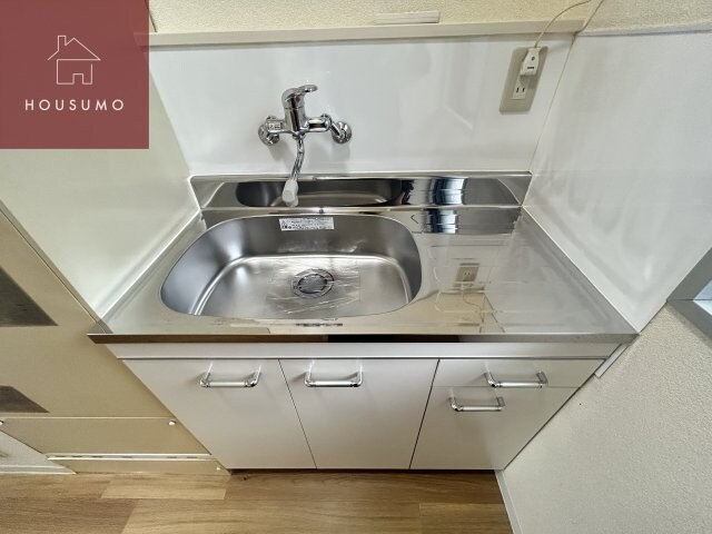 物件内観写真5　(キッチンでお料理をお楽しみください)