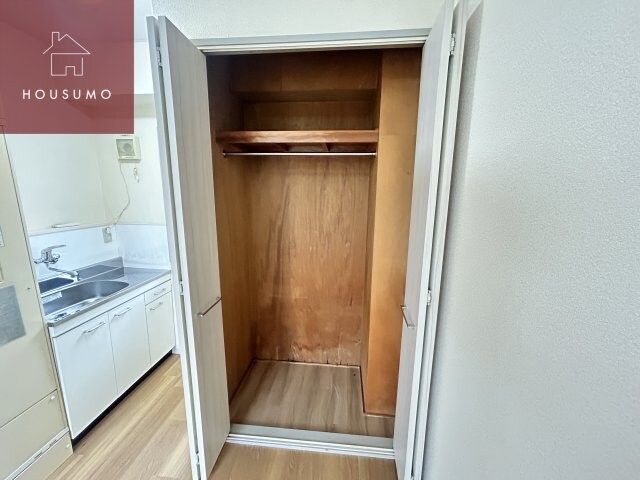 物件内観写真20　(こまごまとしたものを収納できそうですね)