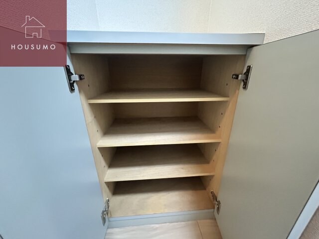 物件内観写真28　(こまごまとしたものを収納できそうですね)