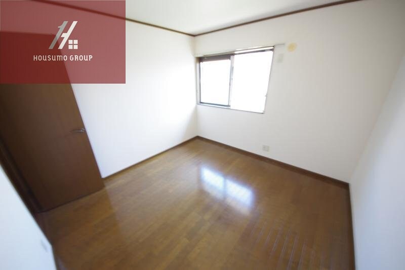 物件内観写真5　(きれいな洋室です)