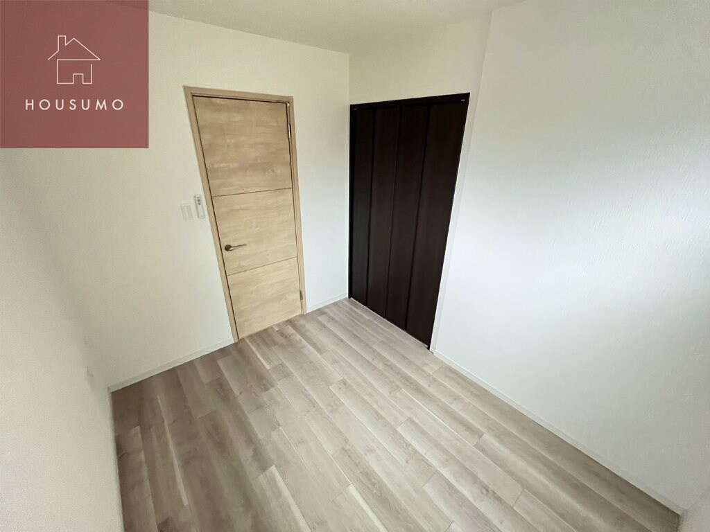 物件内観写真29　(明るい洋室です)