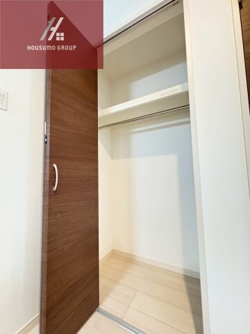 物件内観写真17　(収納豊富です)