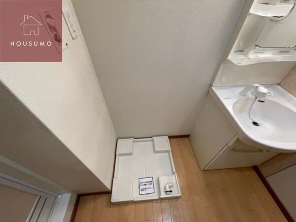 内装他(明るい室内です)