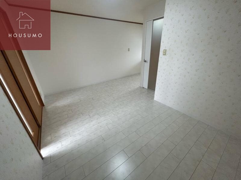 物件内観写真16　(居間です)