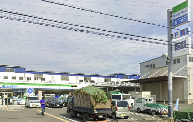 物件内観写真27　(ファミリーマート 東大阪鷹殿町店 234m)