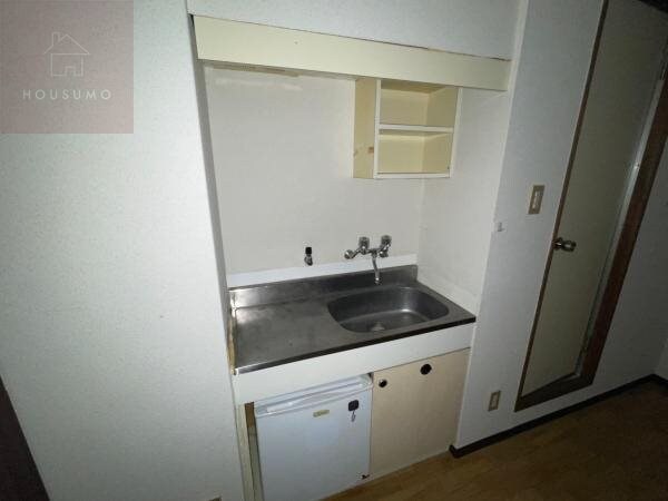 物件内観写真23　(コンパクトなキッチンで掃除もラクラク)