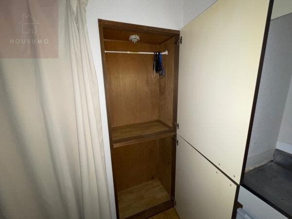 物件内観写真28　(大きなスペースがあり、収納には困りません)