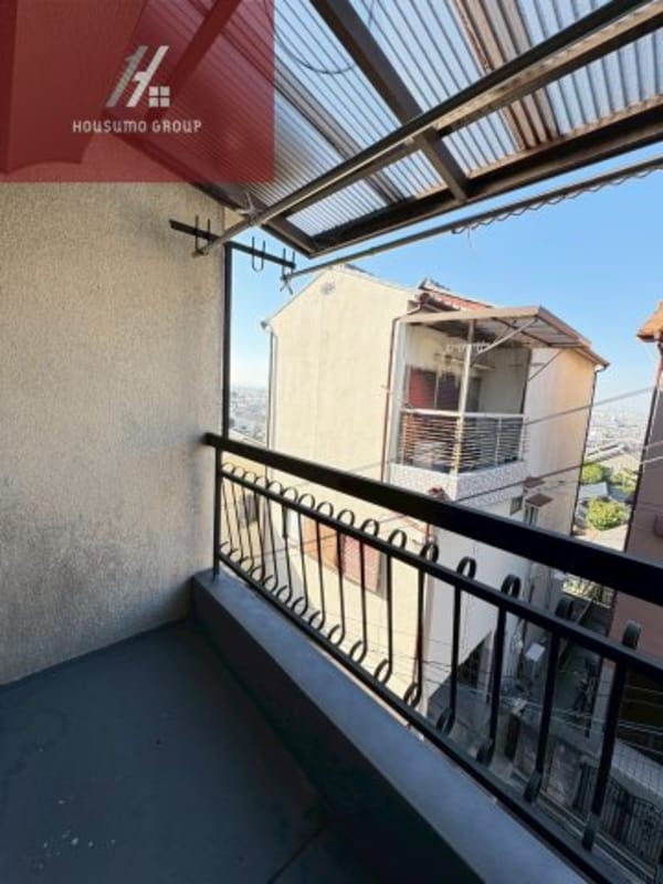 バルコニー(暖かな日差しのふりそそぐバルコニー)