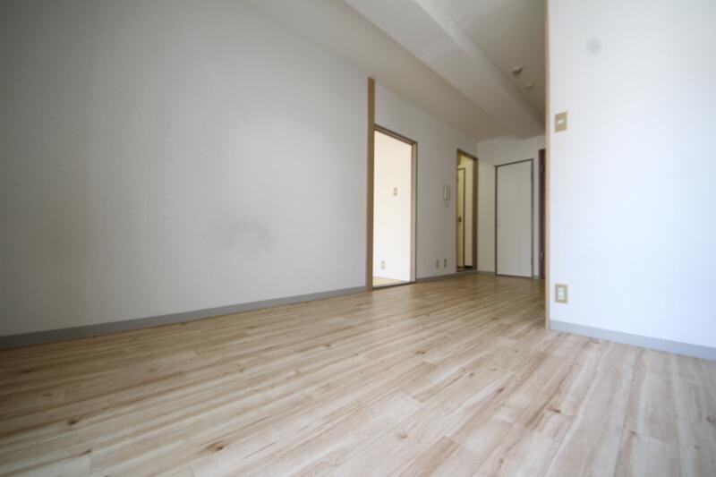 物件内観写真16　(おしゃれなリビングです)