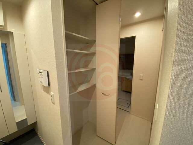 物件内観写真27　(収納のためのスペースです)