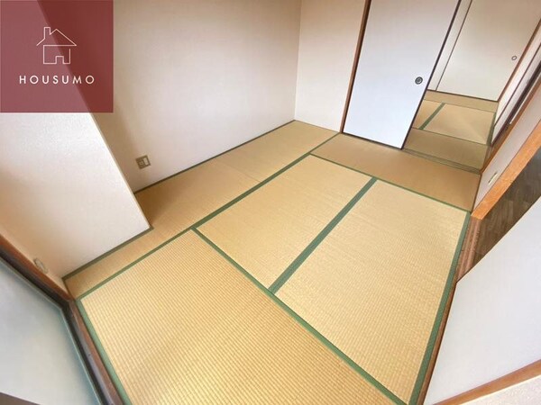 寝室(寝室です)