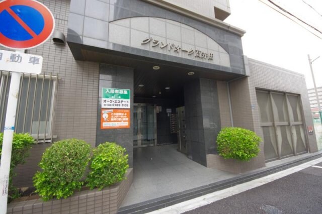 物件外観写真2　(建物の内部です)