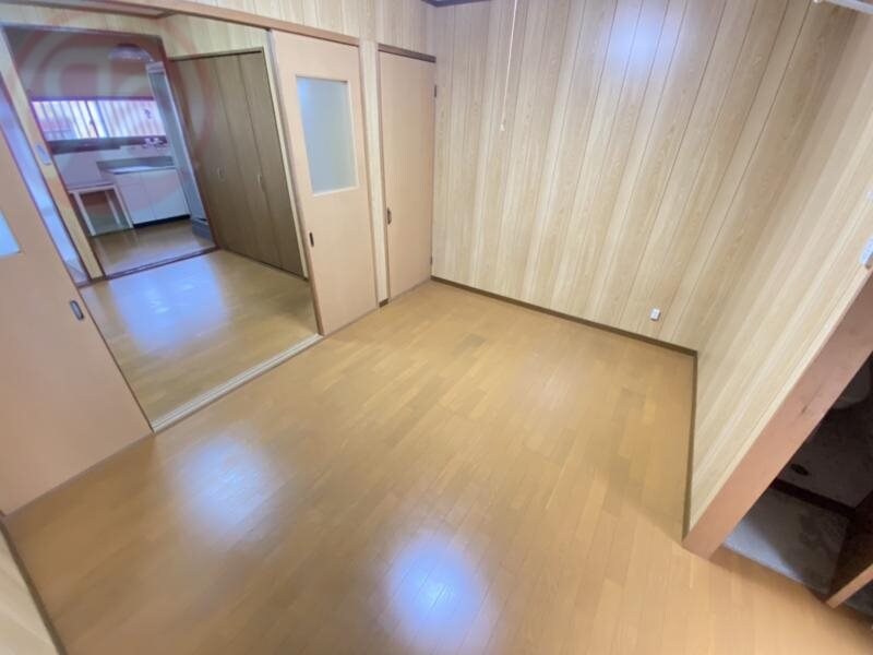 物件内観写真22　(ゆったりした洋室です)