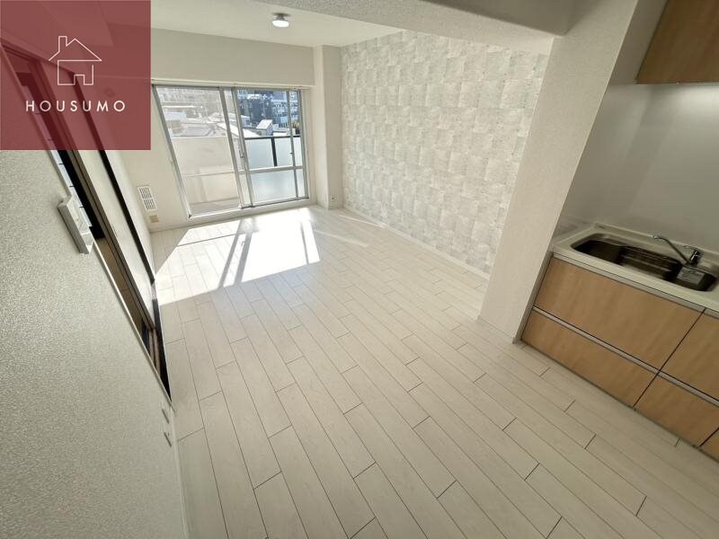 物件内観写真4　(ゆったり過ごせる居間です)