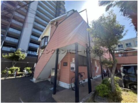 物件外観写真3　(物件の外観です)