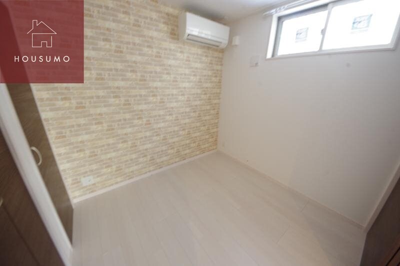 物件内観写真7　(使い勝手のいい寝室です)