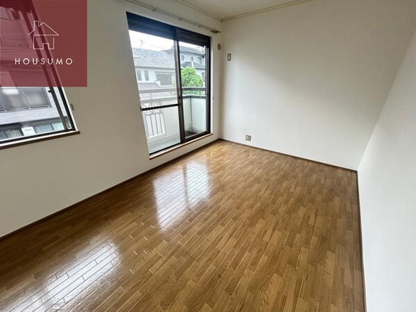 洋室(洋室です)