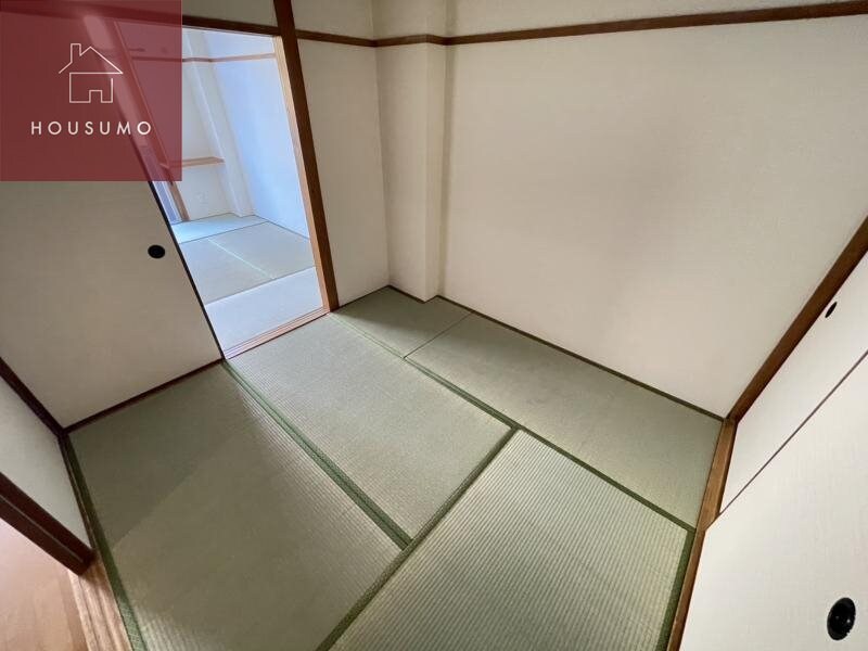 物件内観写真23　(柔らかい畳が心地よい和室)