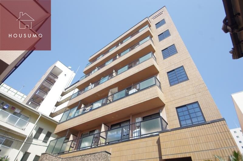 物件外観写真4　(外観は落ち着いています)