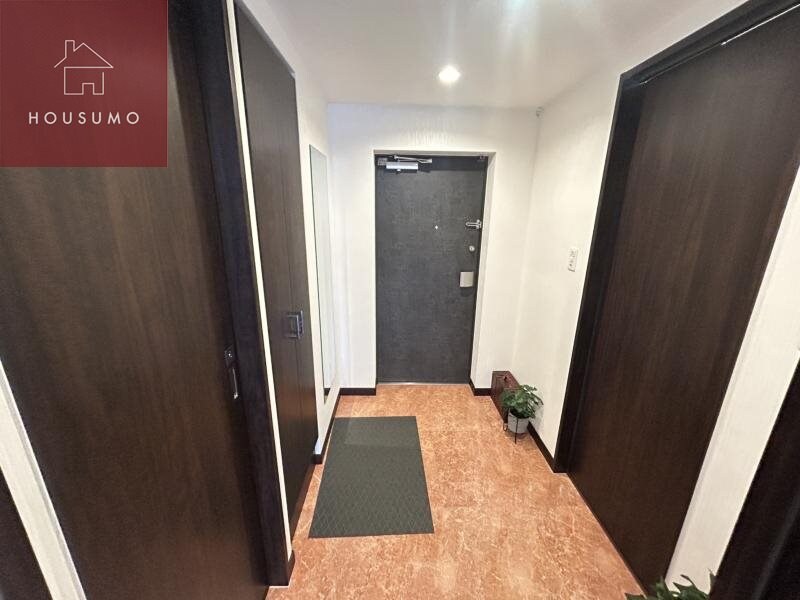 物件内観写真11　(きれいな玄関です)