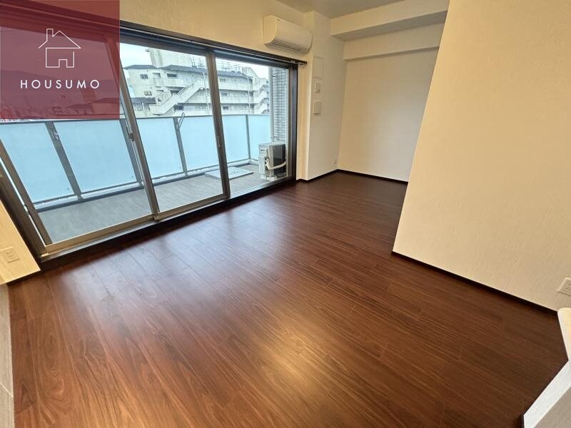 物件内観写真6　(おしゃれなリビングです)