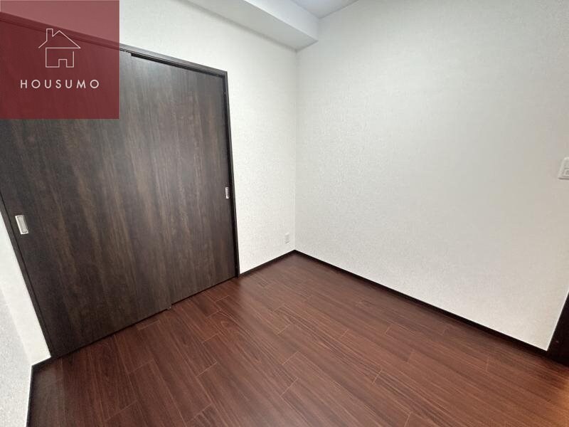 物件内観写真18　(使い勝手のいい洋室です)