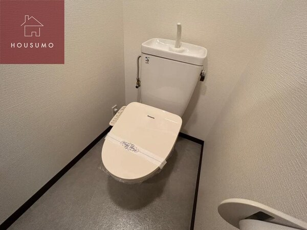 トイレ(シンプルで使いやすいトイレです)