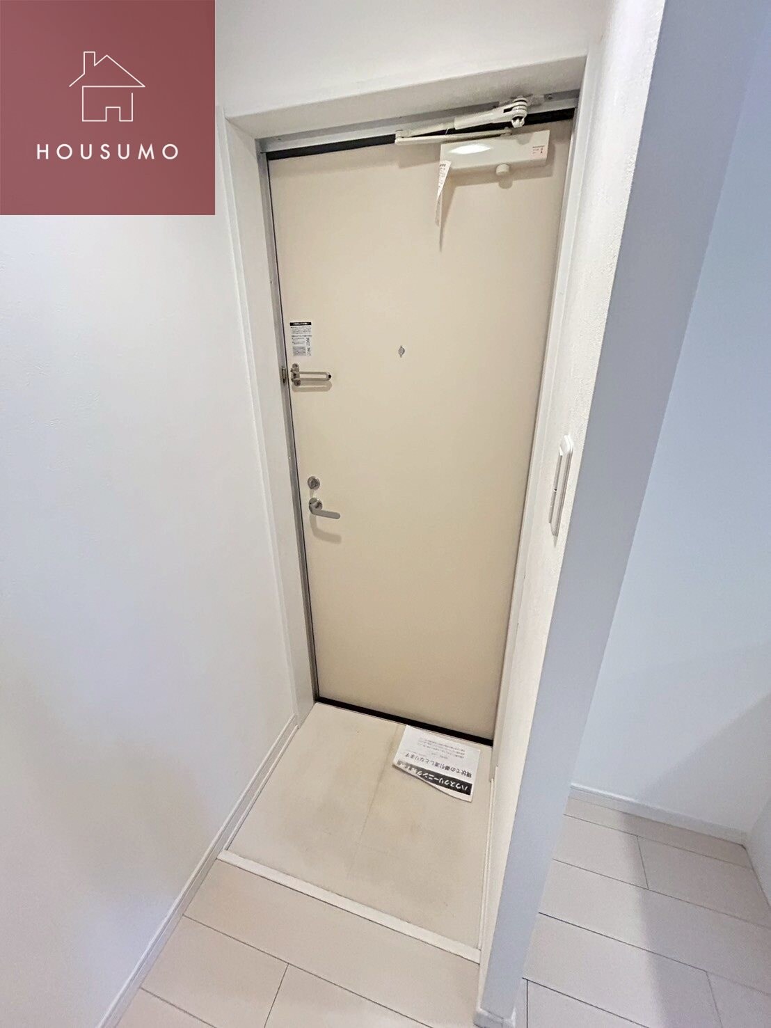 物件内観写真9　(おしゃれな居間です)