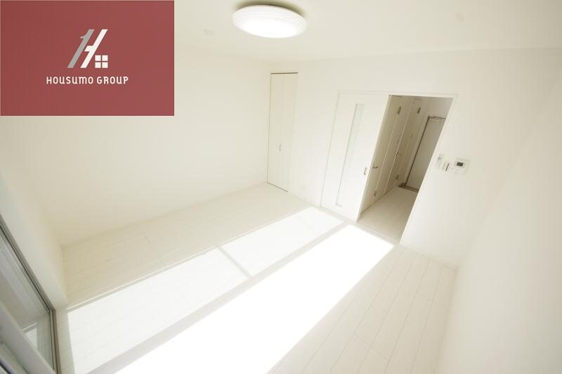 物件内観写真5　(ゆったり過ごせるリビングです)