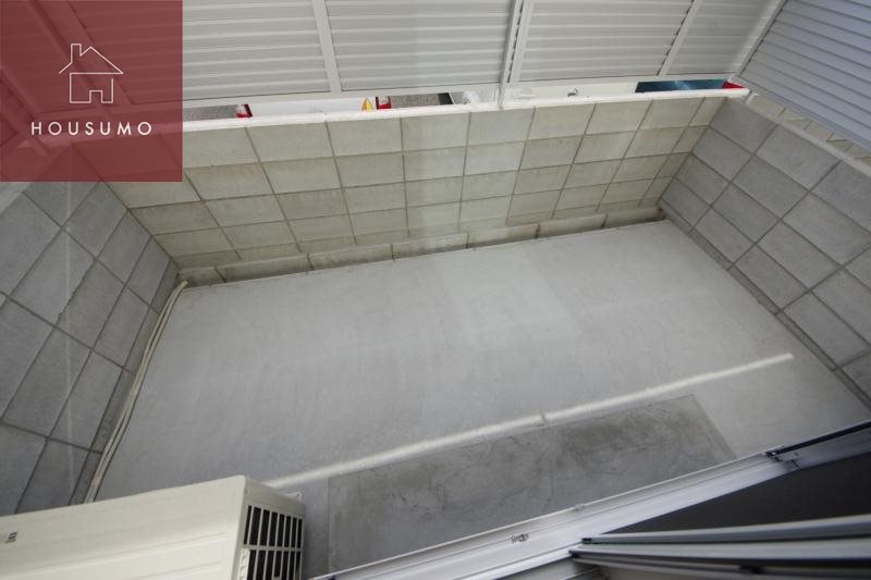 物件内観写真13　(暖かな日差しのふりそそぐバルコニー)