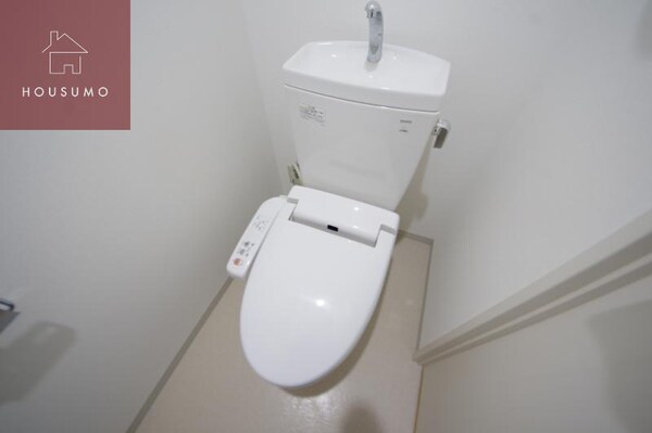 トイレ(コンパクトで使いやすいトイレです)