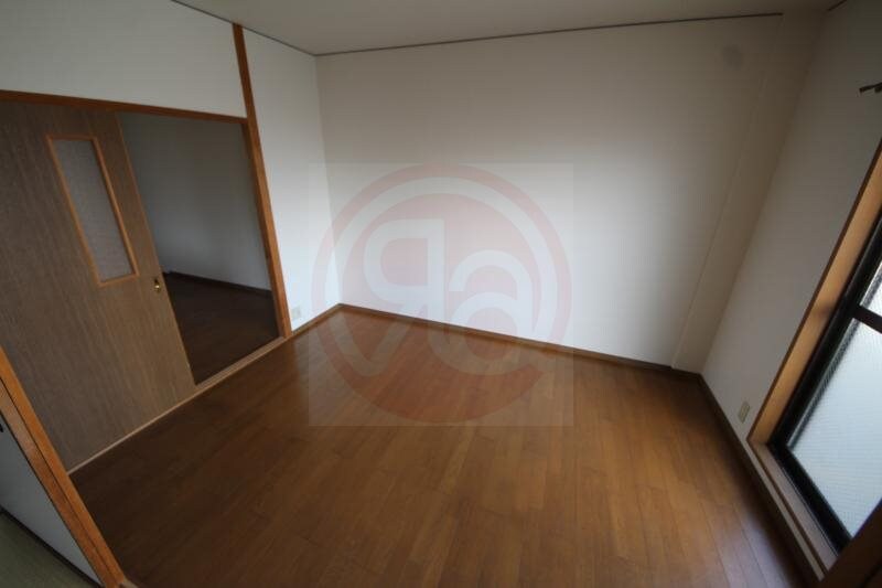 物件内観写真22　(広々とした洋室です)