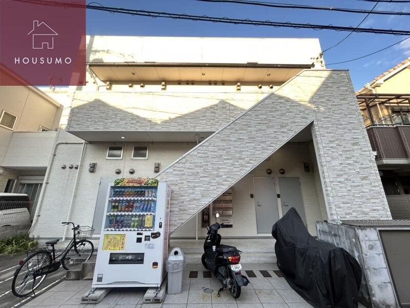 物件外観写真4　(外観もきれいです)