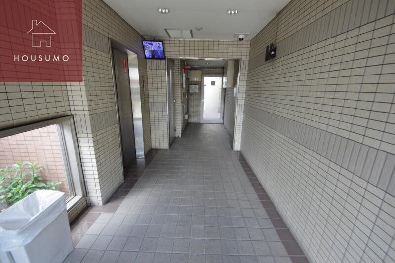 物件外観写真3　(ゆとりのあるロビーです)