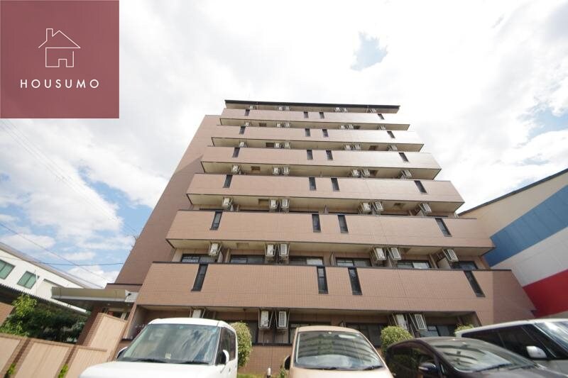 物件外観写真4　(外観は落ち着いています)