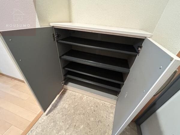 収納(便利な収納スペースです)