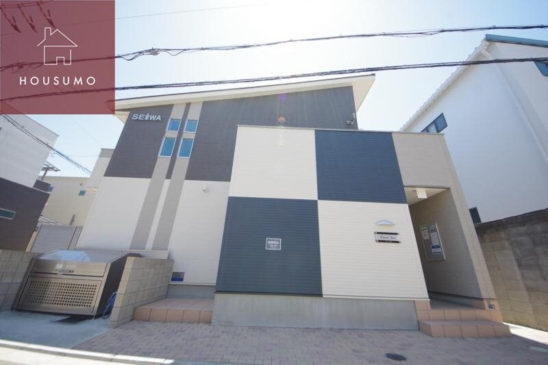 物件外観写真4　(物件の外観です)