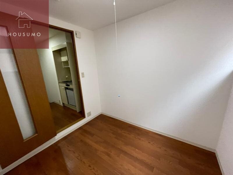 物件内観写真13　(使い勝手のいい洋室です)