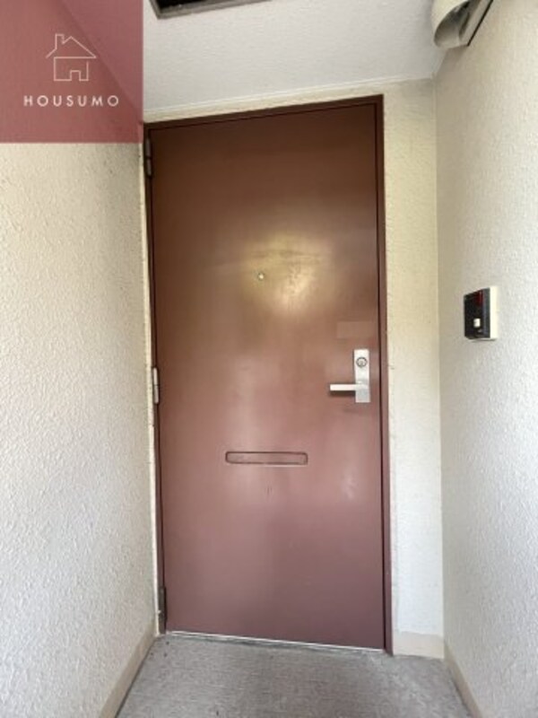 玄関(シンプルで使いやすい玄関です)